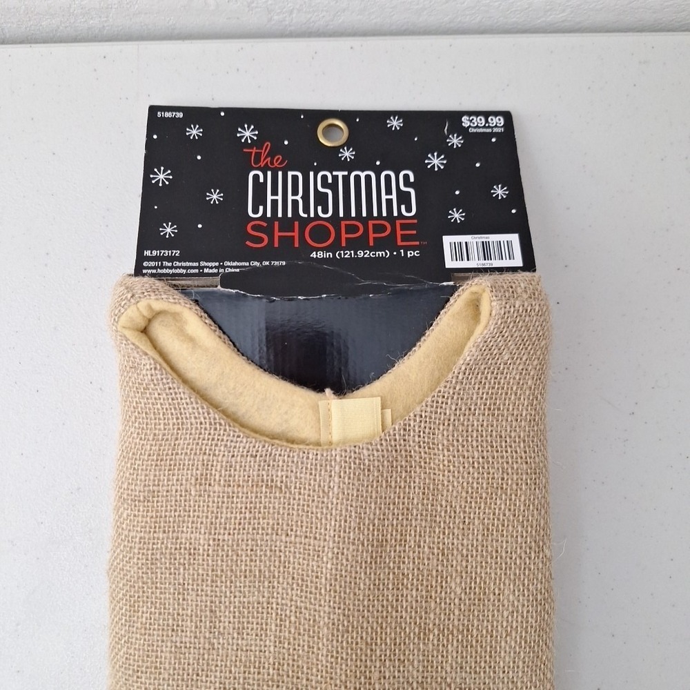 The Christmas Shoppe Tree Skirt Burlap and Red Green Plaid 48" NEW - Picture 3 of 12